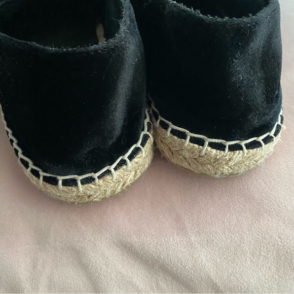 Chanel Black Velvet Espadrilles Size 40 / 9 US - Picture 7 of 9